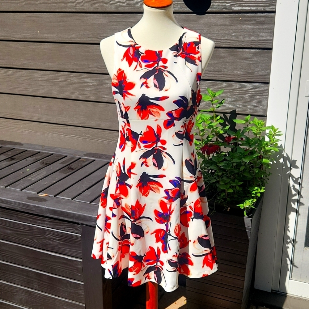NWT  Floral Dress